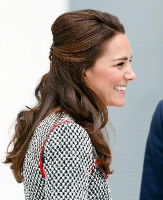 kate-middleton-half-up-hair