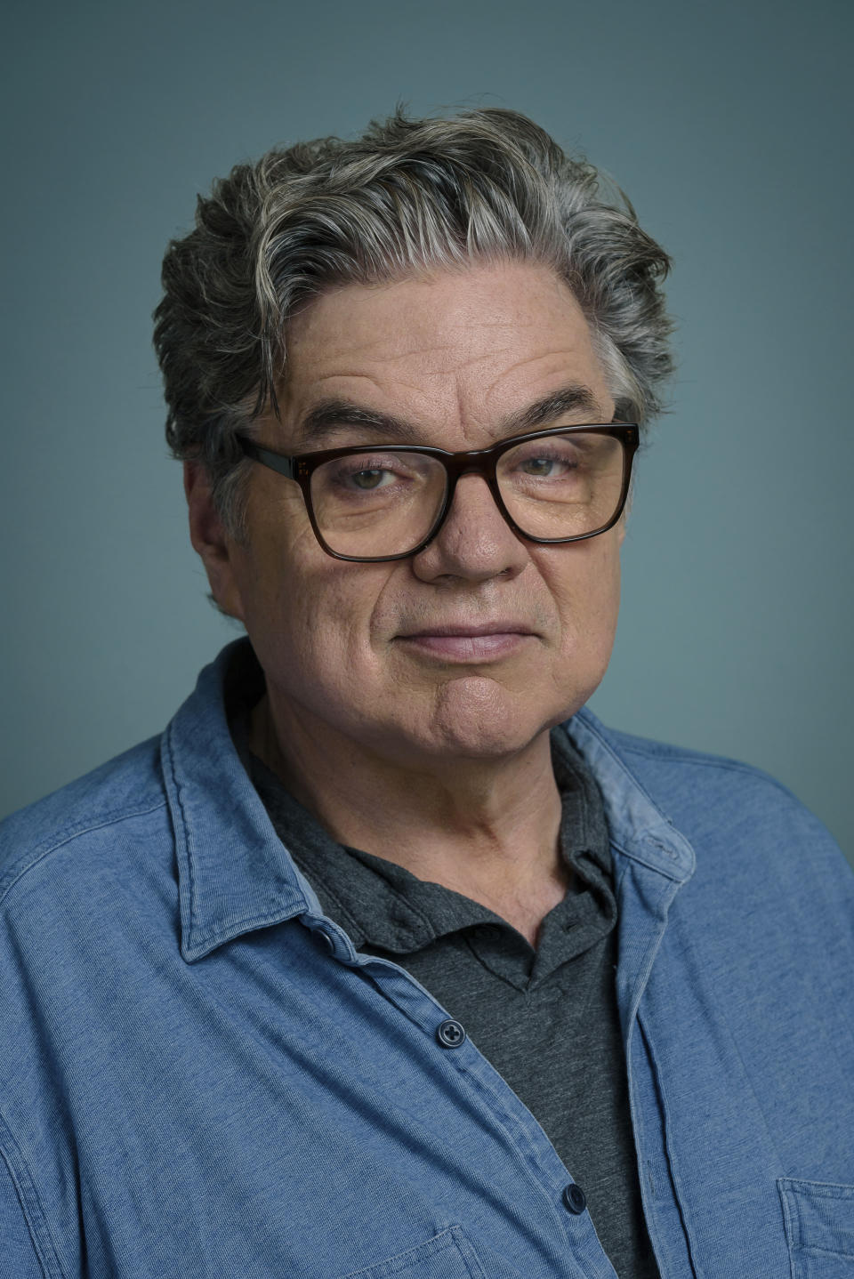 Oliver Platt posa para un retrato en Nueva York el jueves 13 de junio de 2024, para promover sus series "The Bear" y "Chicago Med." (Foto Christopher Smith/Invision/AP)