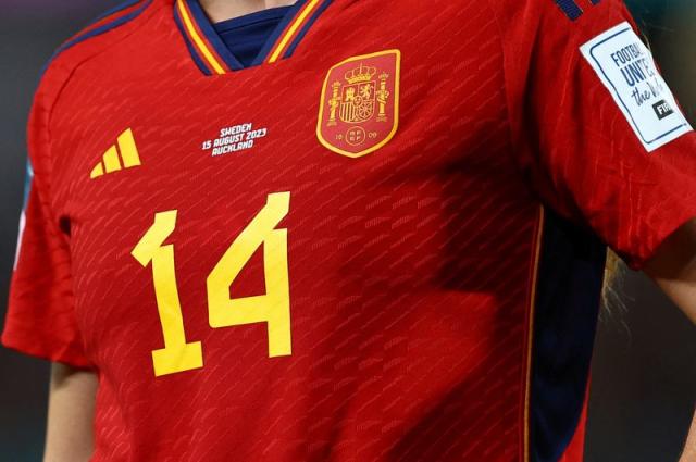 Nike contra Adidas: los patrocinadores del Mundial de Fútbol, listos para  la final Inglaterra-España