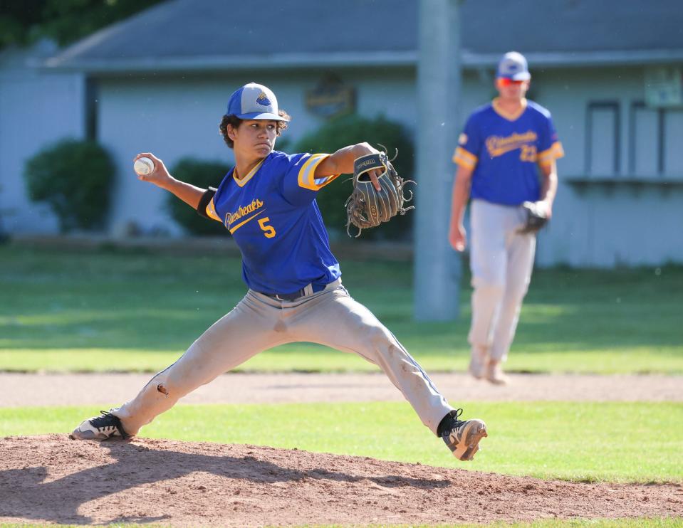 Dean Thomas pitches for Ida Tuesday in an 8-3 
District loss to Blissfield.