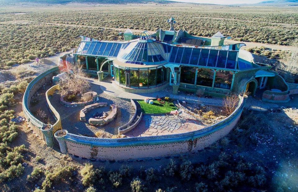 <p>Earthship Biotecture</p>