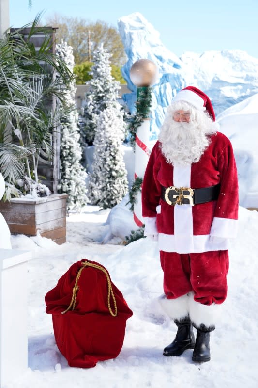 Gordon Ramsay as Santa Claus<p>CR: Greg Gayne/FOX</p>