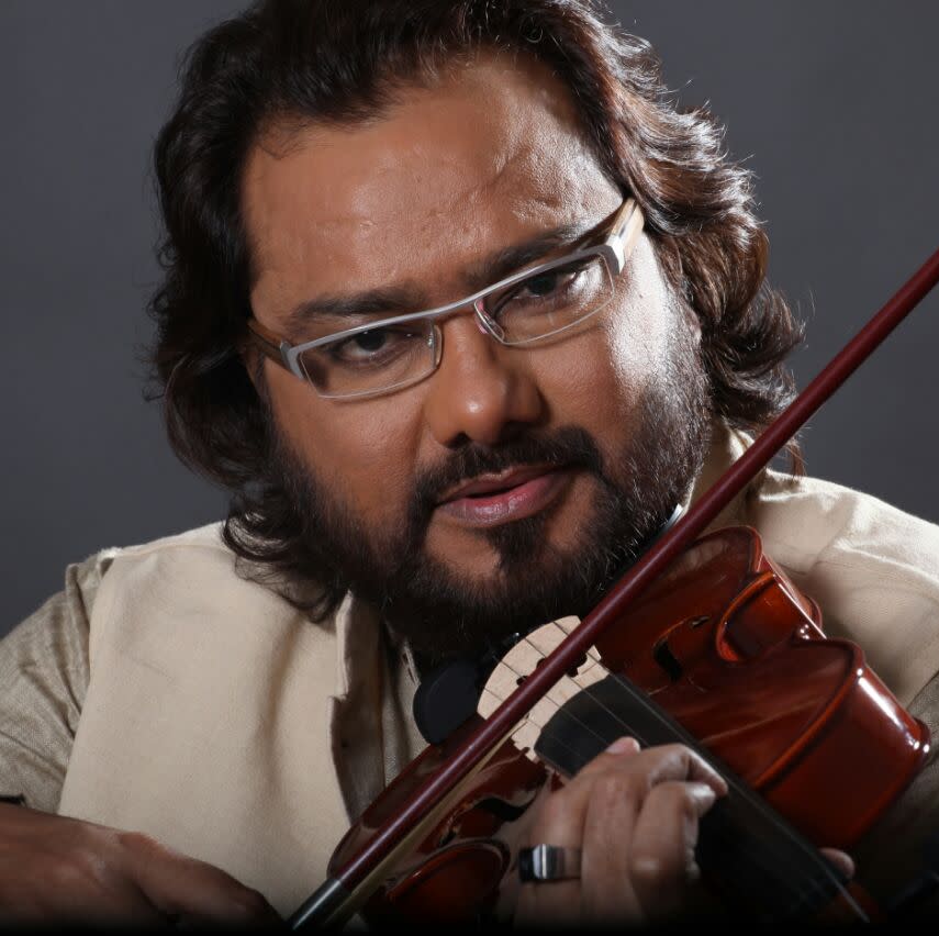 <p>The music of Devdas is timeless, and we have loved a couple of his songs from Tera Jadu Chal Gaya also. That he can make one helluva coach became prominent through shows like Sa Re Ga Ma Pa. What next? His Bollywood career came to a stall after he got caught in several controversies; that, however doesn’t take his craft away from him. Anyone who wants to get a share of his fineness can get enrolled in Ismail Darbar Music Academy in Andheri West, Mumbai. </p>