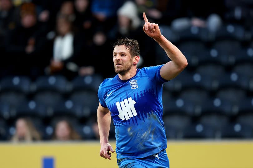 Lukas Jutkiewicz of Birmingham City celebrates scoring his team's first goal during the Emirates FA Cup Third Round match between Hull City and Birmingham City at MKM Stadium on January 06, 2024 in Hull, England