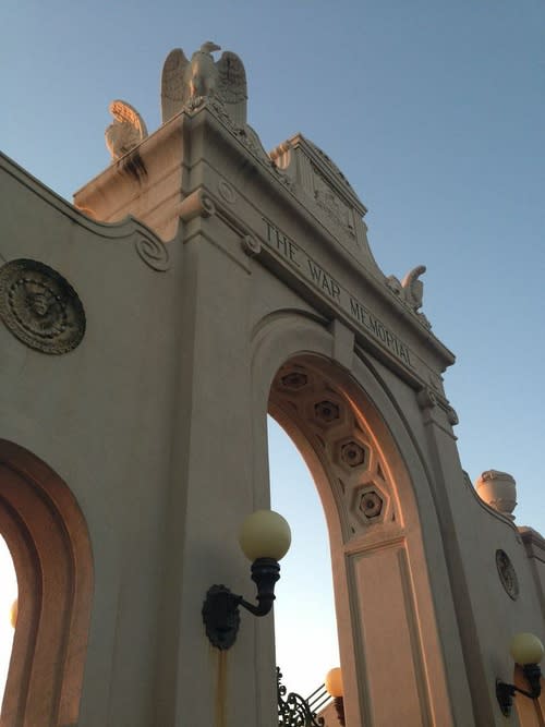 The Waikiki Natatorium's main arch, 2013. (Adrienne LaFrance)