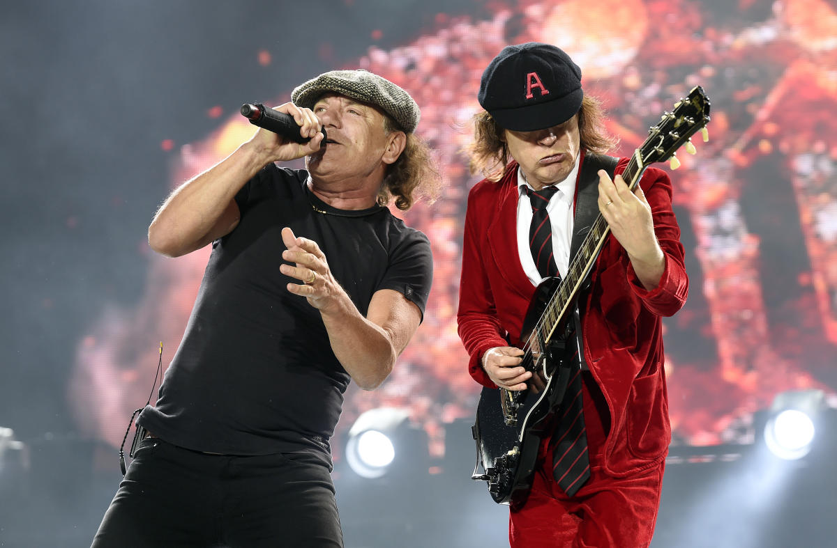 AC/DC music, videos, stats, and photos