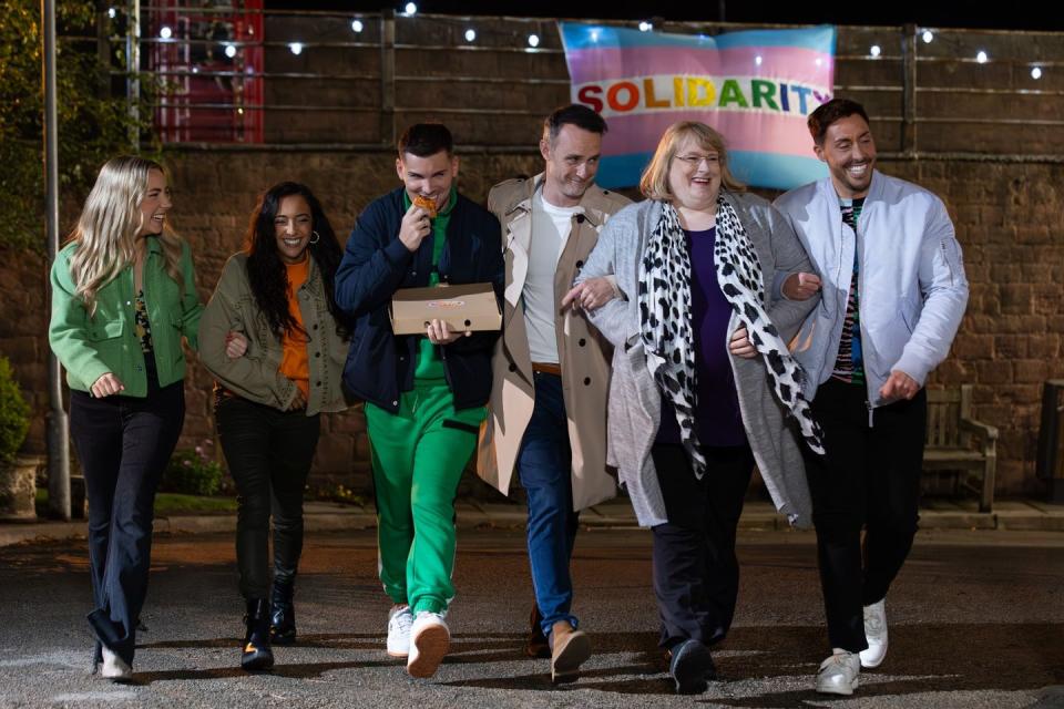 peri lomax, nadira valli, ste hay, james nightingale, sally st claire and scott drinkwell in hollyoaks