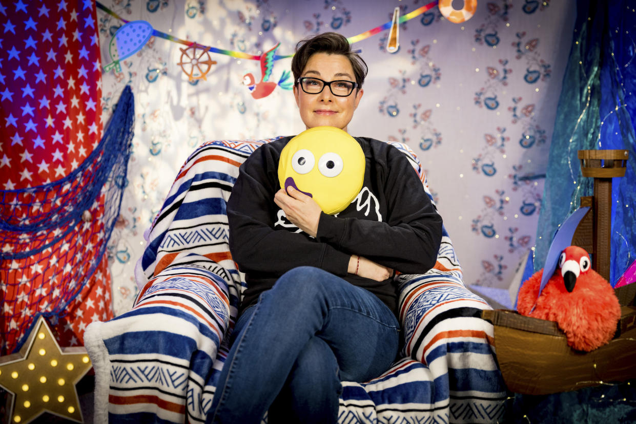 WARNING: Embargoed for publication until 00:00:01 on 08/03/2022 - Programme Name: Comic Relief 2022 - TX: 14/03/2022 - Episode: n/a (No. n/a) - Picture Shows: Bedtime Stories Comic Relief special Sue Perkins - (C) BBC - Photographer: Guy Levy