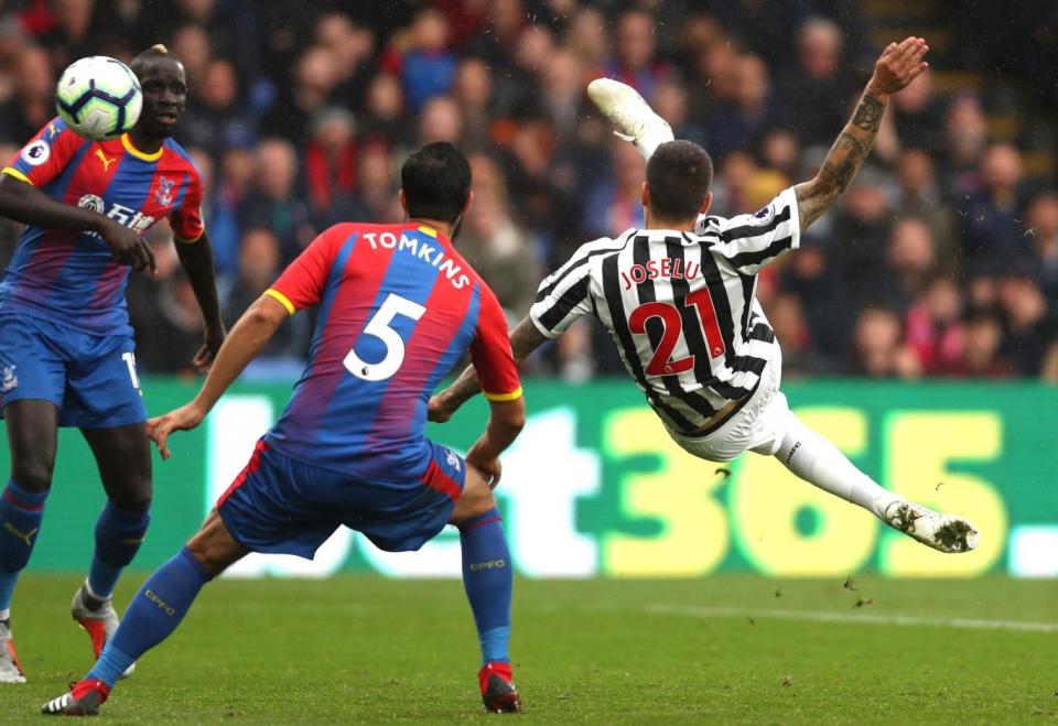 Joselu came close for the visitors. (Getty Images)