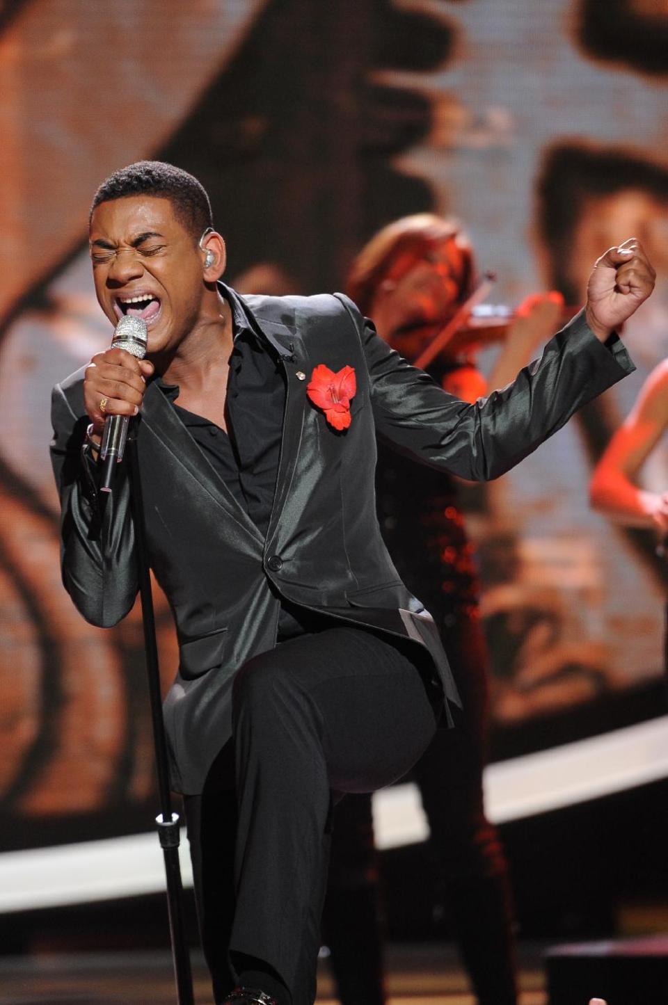 In this May 9, 2012 photo released by Fox, contestant Josh Ledet performs on the singing competition series "American Idol," in Los Angeles. (AP Photo/Fox, Michael Becker)