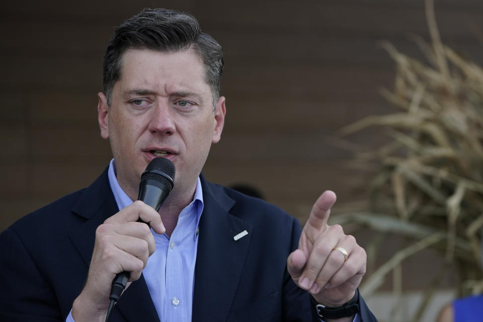 FILE - Oklahoma City Mayor David Holt speaks Sept. 1, 2021, in Oklahoma City. Oklahoma City voters will decide Tuesday Dec. 12, 2023, whether to approve a 1% sales tax for six years to fund a new downtown arena for the NBA's Oklahoma Thunder. (AP Photo/Sue Ogrocki, File)