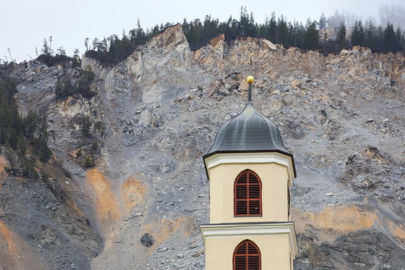 Residents of a Swiss village, Brienz, evacuate due to risks of more rockslides