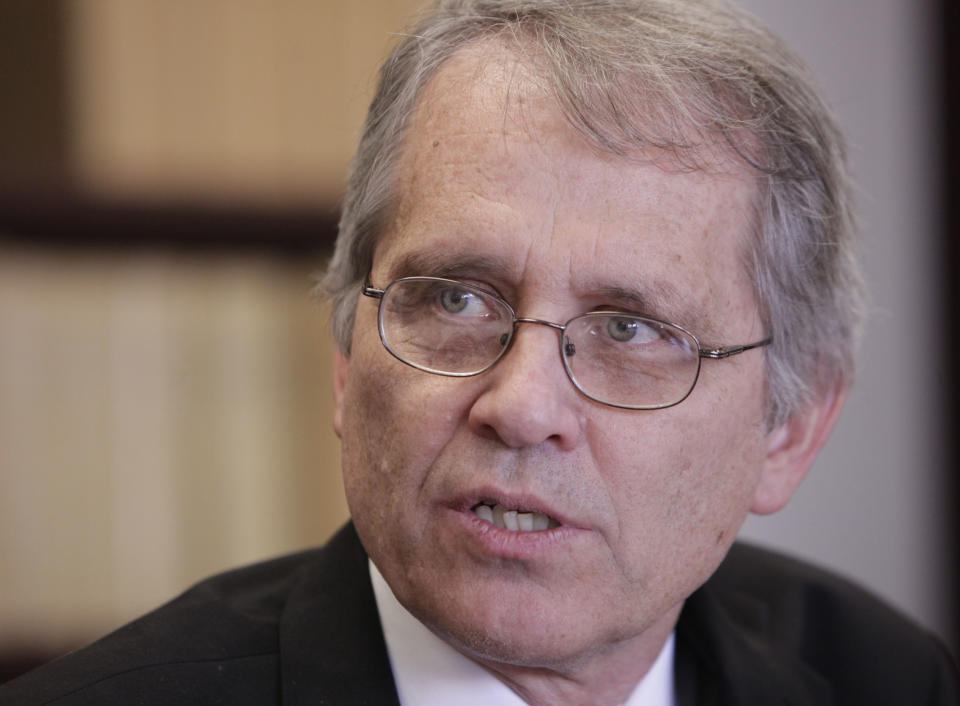 Legislative Analyst Mac Taylor discusses the state's fiscal outlook during a news conference in Sacramento, Calif., Wednesday, Nov. 14, 2012. Taylor projected a much smaller deficit of $1.9 billion through the end of 20123 fiscal year in July 2013, as compared with the $15.7 billion deficit lawmakers faced earlier this year. (AP Photo/Rich Pedroncelli)