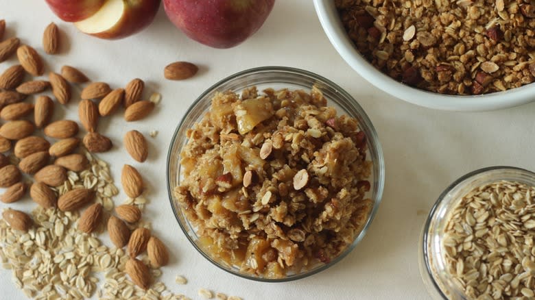 apple crisp with nuts, oats