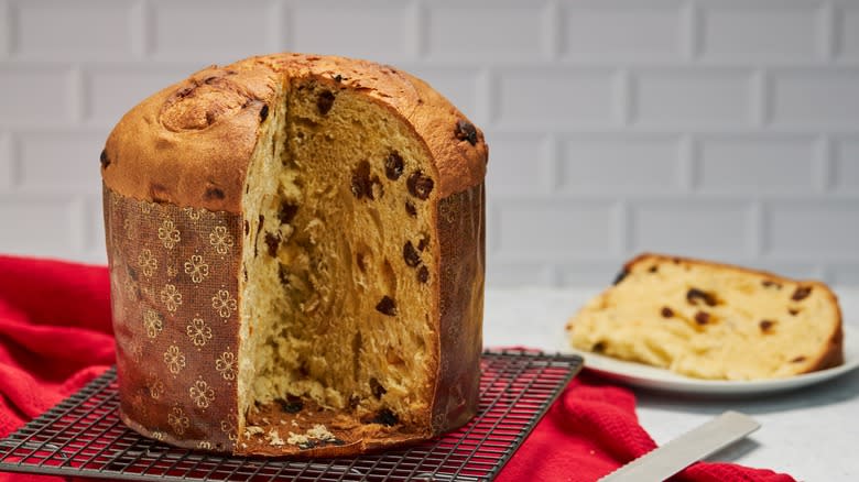 panettone bread with knife