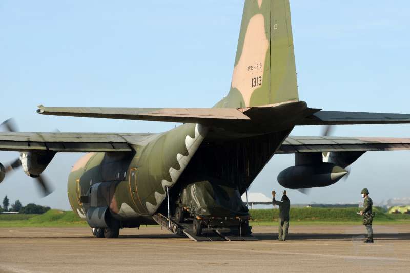 空軍並非每架C-130運輸機都有國徽。（取自軍聞社）