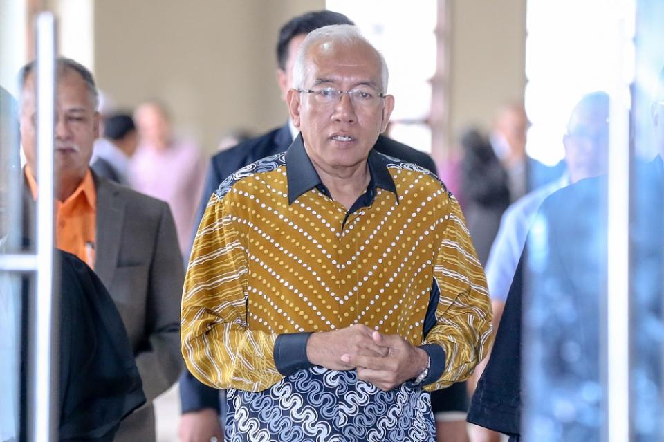 Datuk Seri Mahdzir Khalid arrives at the Kuala Lumpur High Court February 10, 2020. — Picture by Firdaus Latif