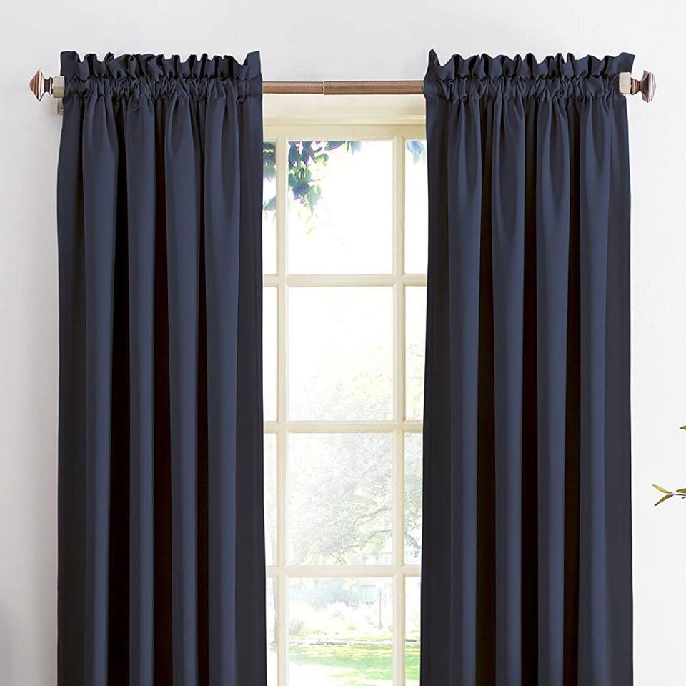 Sun Zero Barrow Energy Efficient Rod Pocket Curtain Single Panel