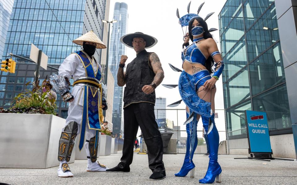 Durch den aktuellen Kinofilm bekam das "Mortal Kombat"-Cosplay wieder Auftrieb. (Bild: Alexi Rosenfeld/Getty Images)