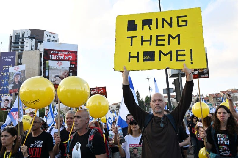 A massive crowd set out on foot from Tel Aviv Saturday morning, arriving in Mevasseret Zion in the afternoon before proceeding to the Israeli capital. Photo by Debbie Hill/UPI