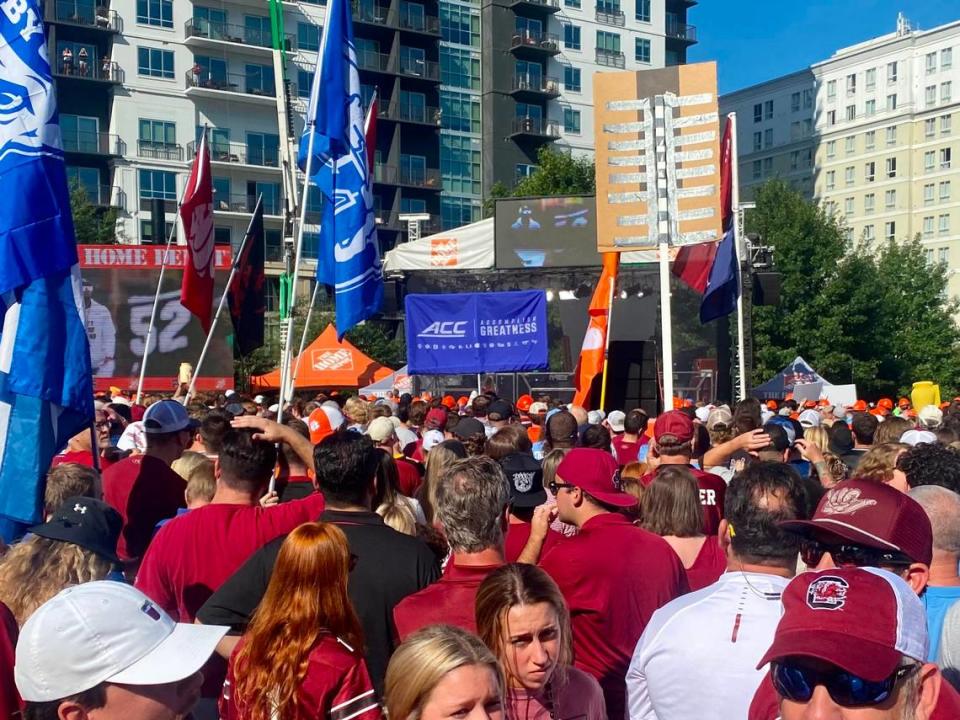 Fans gather to watch ESPN College GameDay on Saturday morning ahead of the Duke’s Mayo Classic, featuring UNC vs. South Carolina, in Charlotte, NC. Andrew Carter/News & Observer