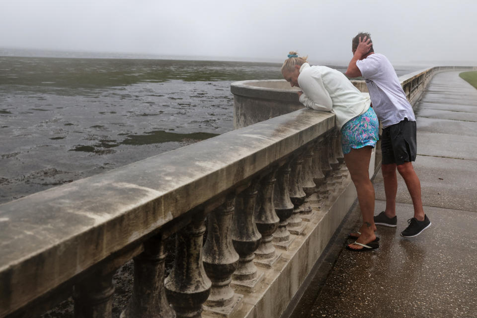 El agua del mar se retiró por el huracán Ian