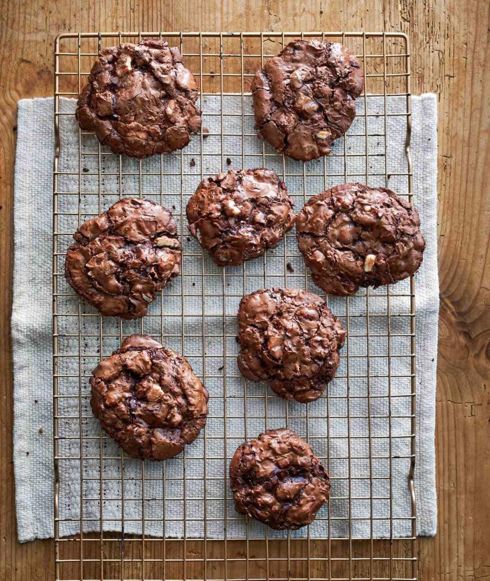 Fudgy Flourless Chocolate-Pecan Cookies Recipe