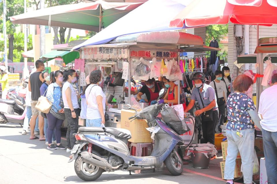 台中｜楊家北屯肉圓榨菜麵線