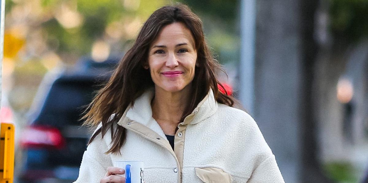 Treat yourself to Jennifer Garner's favorite sneakers from