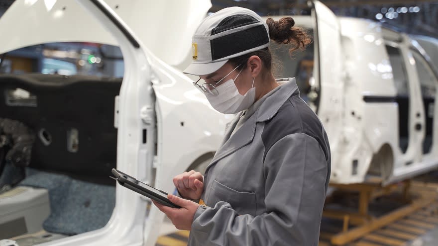 Suspenden la producción de Renault y Nissan en Córdoba.