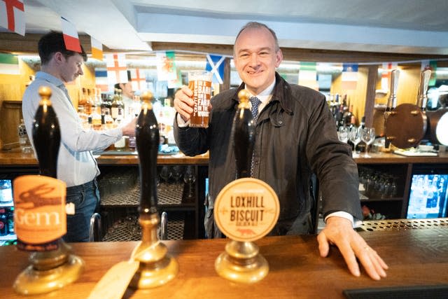 Sir Ed Davey visits the Godalming and Ash constituency