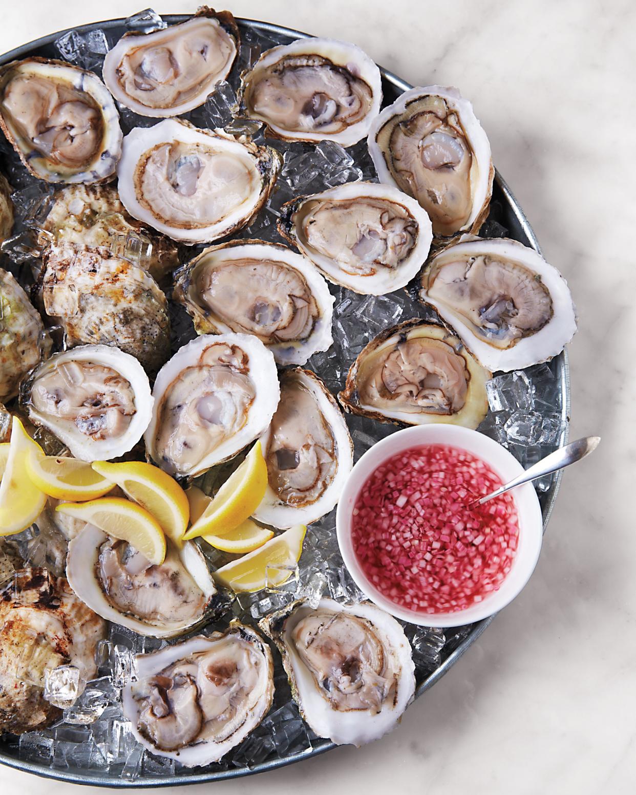 oysters-a130522-01-8429-md110267.jpg