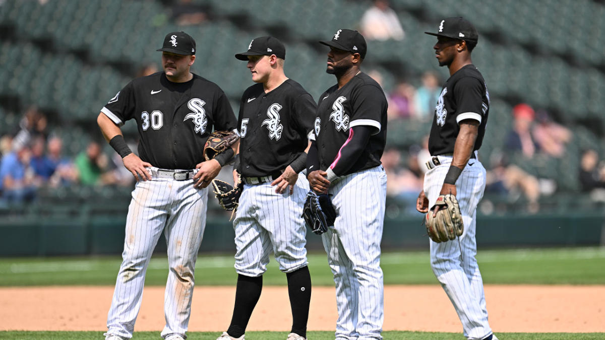 Insider names Moncada, Jimenez, Grandal as part of White Sox