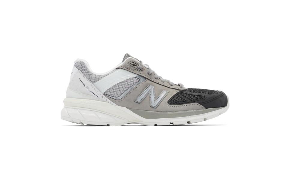New Balance 990v5 sneakers