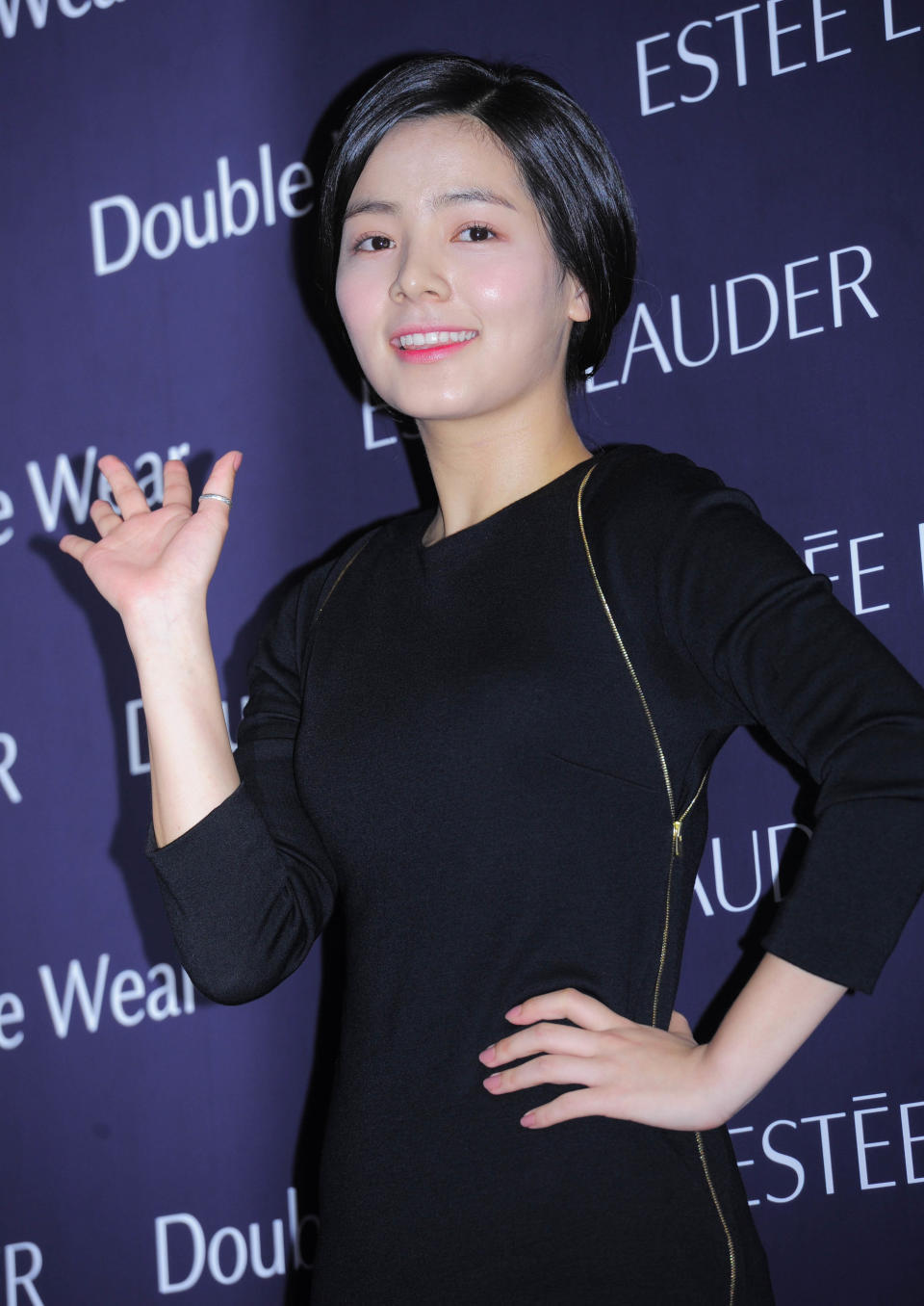  Song Yoo-Jung attends the 'Estee Lauder' Double Wear Lounge Opening 