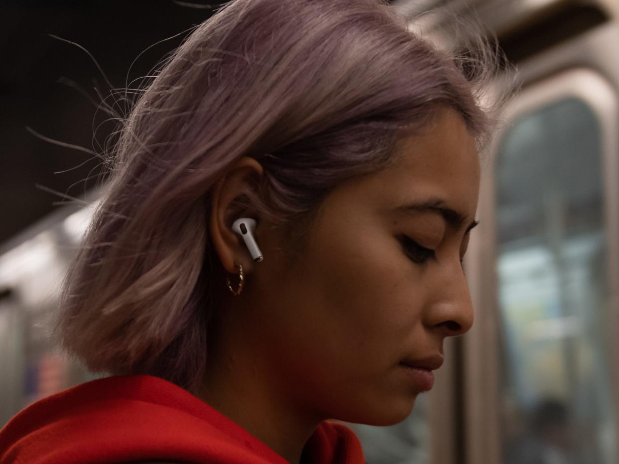 Apple AirPods Pro Lifestyle