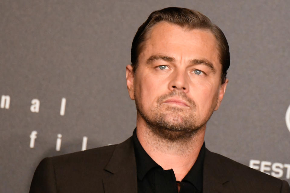 Leonardo DiCaprio intentó conseguir los derechos de 'Guerra Mundial Z' pero perdió ante la oferta millonaria de Brad Pitt. (Foto de Stéphane Cardinale - Corbis/Corbis vía Getty Images)