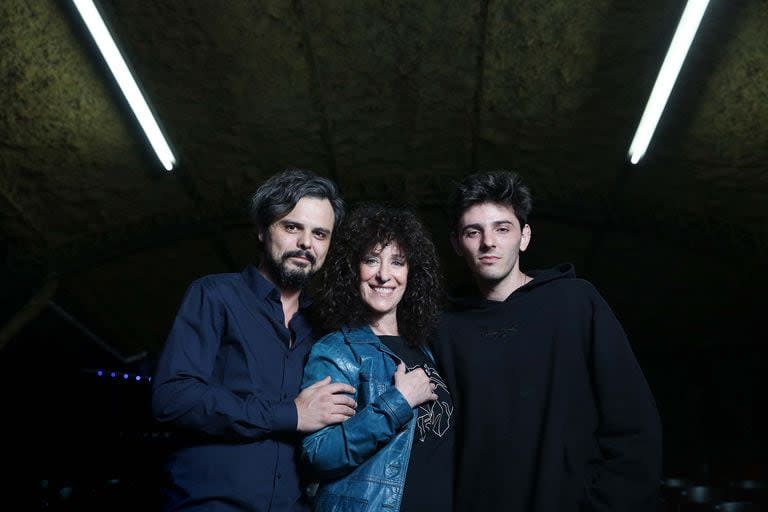 Sebastián Irigo, Julia Zenko y Máximo Meyer, el director y los protagonistas del musical Querido Evan