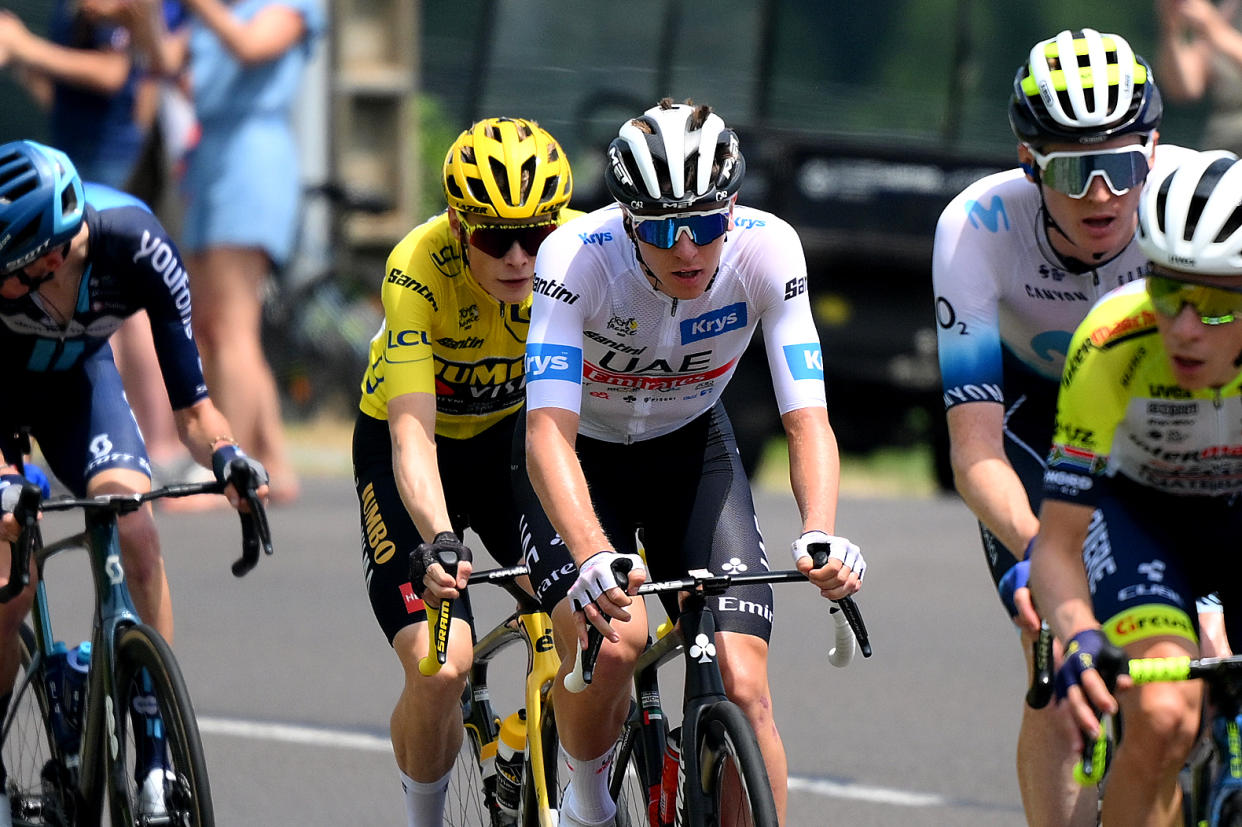  Tadej Pogacar tows Jonas Vingegaard on stage 10 of the 2023 Tour de France 