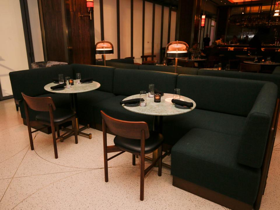 Tempo by Hilton Times Square dining room