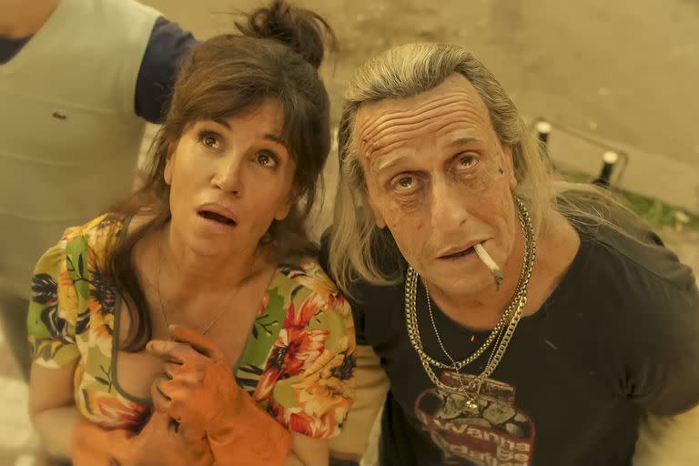 Más Respeto Que Soy Tu Madre.Dirección: Marcos Carnevale. Elenco: Florencia Peña, Diego Peretti, Guillermo Arengo, Ángela Torres, Agustin Battioni y Bruno Giganti. Guion: Hernán Casciari y Christian Basilis.