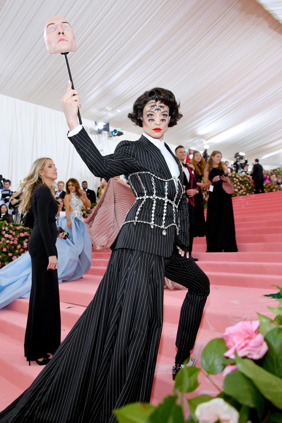 <h1 class="title">Ezra Miller in Burberry wearing Tiffany & Co. jewelry</h1><cite class="credit">Photo: Getty Images</cite>