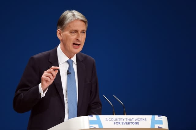 Pension scam clampdown announced by Philip Hammond