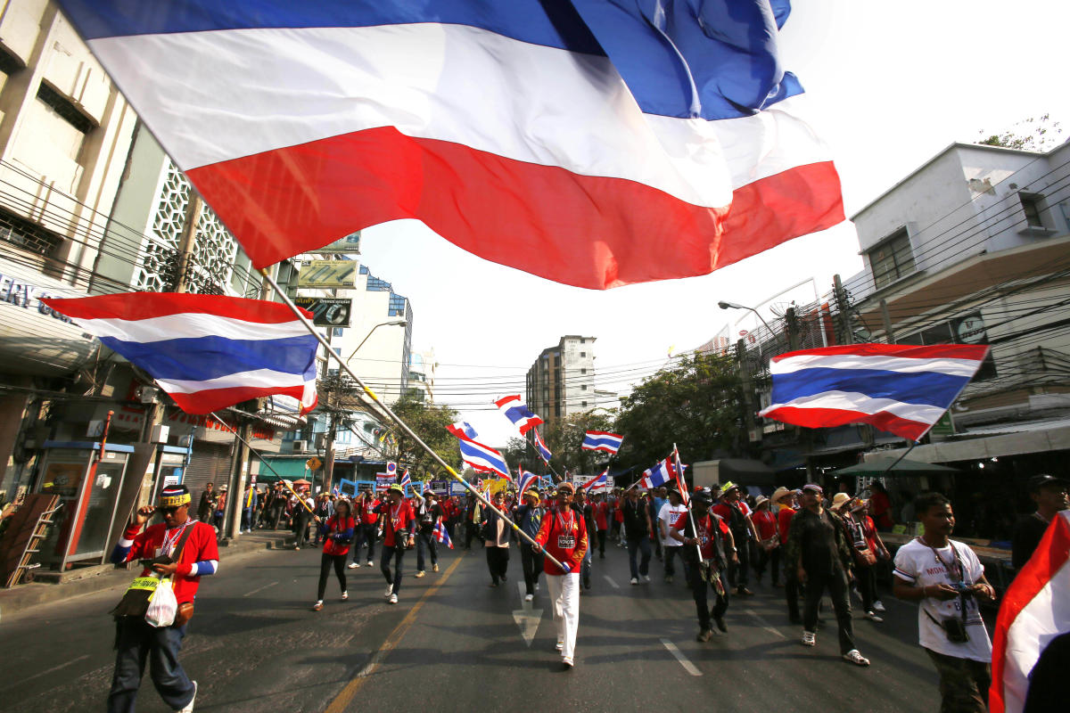 Votes 7. Демократическая партия Таиланда. Партии Таиланда. День вс Таиланда фото.