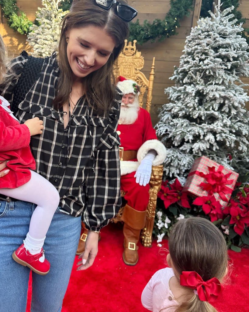 Katherine Schwarzenegger and Chris Pratt Daughters Had Very Different Reactions to Santa Claus