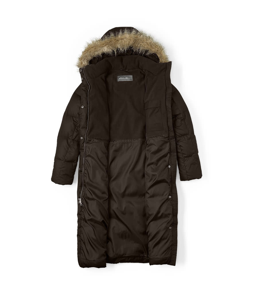 The interior upper body features a soft and warm fleece lining. (Photo: Eddie Bauer)