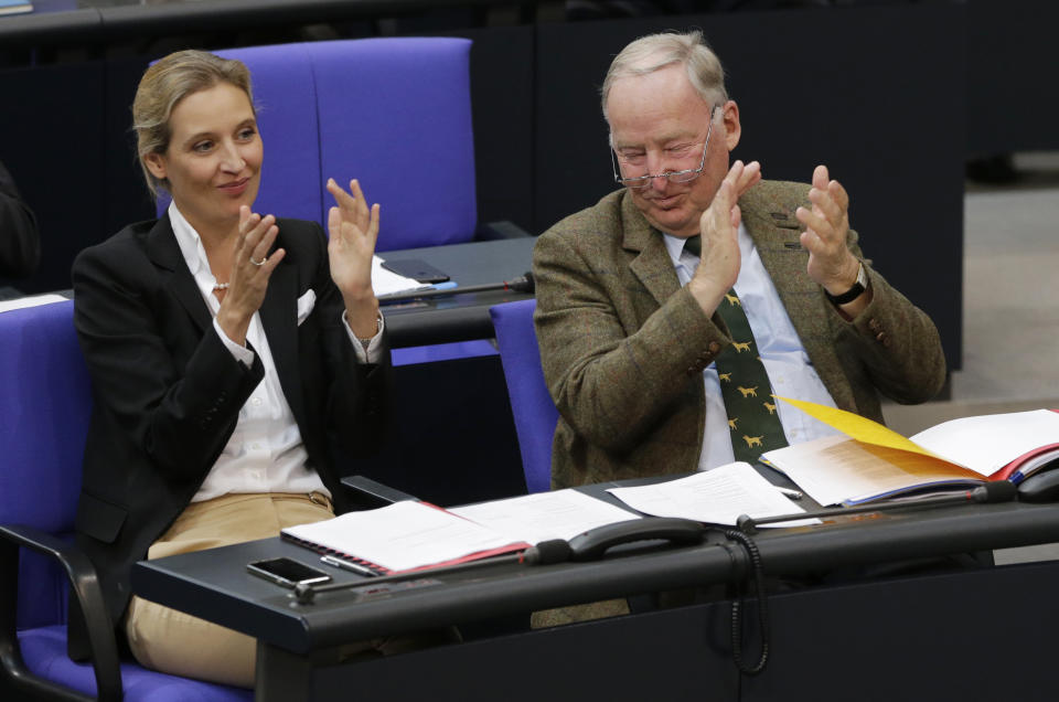 Gezielte Provokationen verschaffen der AfD gerade Aufwind in den Umfragen – ob das lange gutgehen kann? (AP Photo/Ferdinand Ostrop)