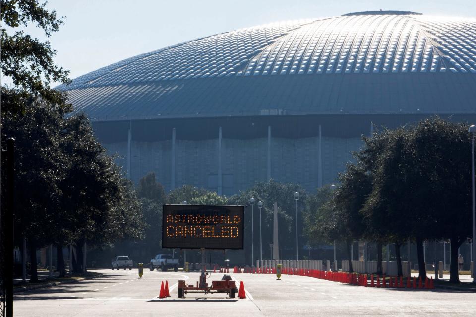 Astroworld cancelled sign