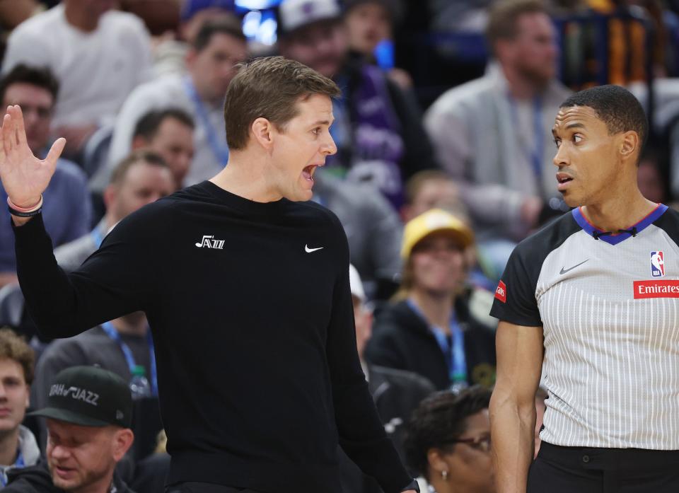 Utah Jazz coach Will Hardy complains to the ref in Salt Lake City on Thursday, Feb. 22, 2024. | Jeffrey D. Allred, Deseret News