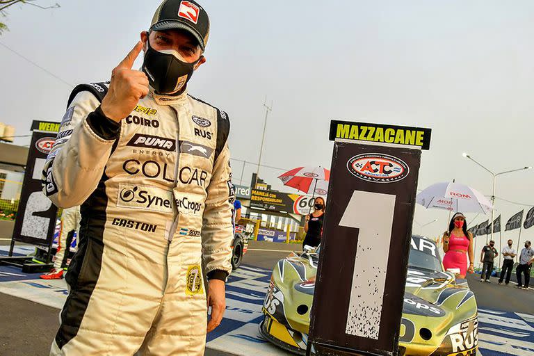 Gastón Mazzacane y el gesto del N°1: el sueño que el piloto platense empezará a correr desde hoy en el autódromo de Rafaela, cuando el Turismo Carretera inicie la Copa de Oro